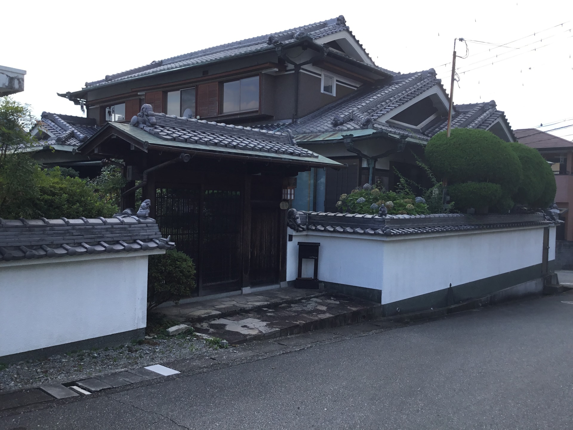 日本庭園のある広々約165坪！　綺麗なお家です(リフォーム歴あり)　オール電化
